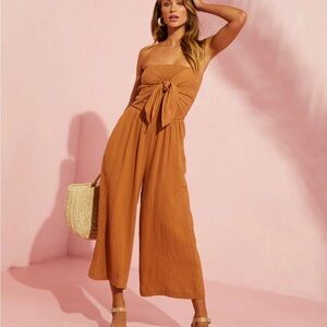 NWT VICI GRADE & GATHER ZAIA SMOCKED STRAPLESS JUMPSUIT IN CLAY BROWN SZ S